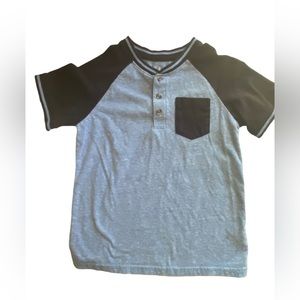 Boys Size 6 Blue Shirt With Pocket
